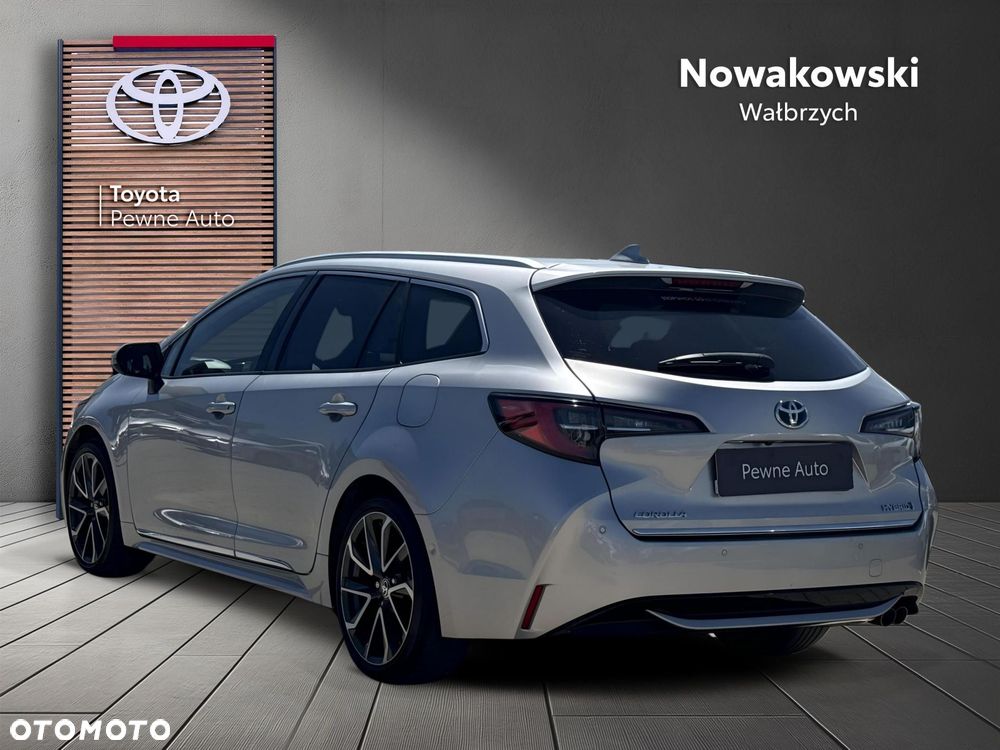 Toyota Corolla - 5