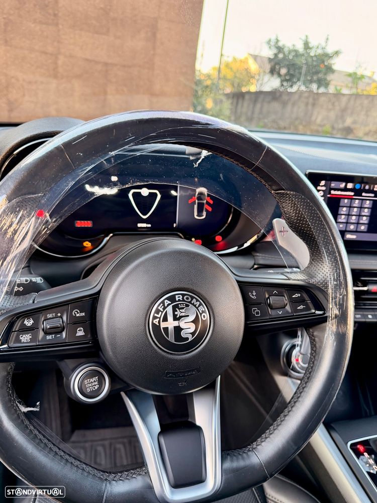 Alfa Romeo Tonale - 12