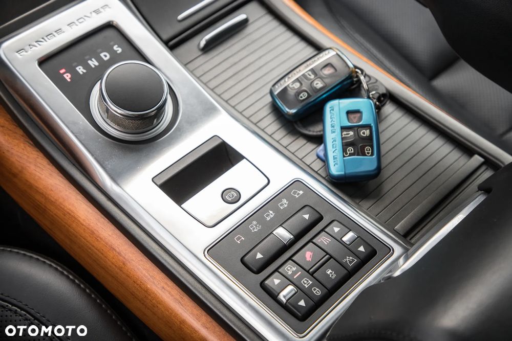 Land Rover Range Rover Sport S 3.0SD V6 HSE - 27