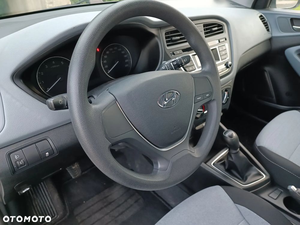 Hyundai i20 1.2 Classic - 27