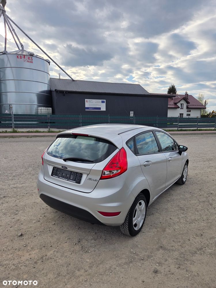 Ford Fiesta 1.25 Trend EU5 - 11