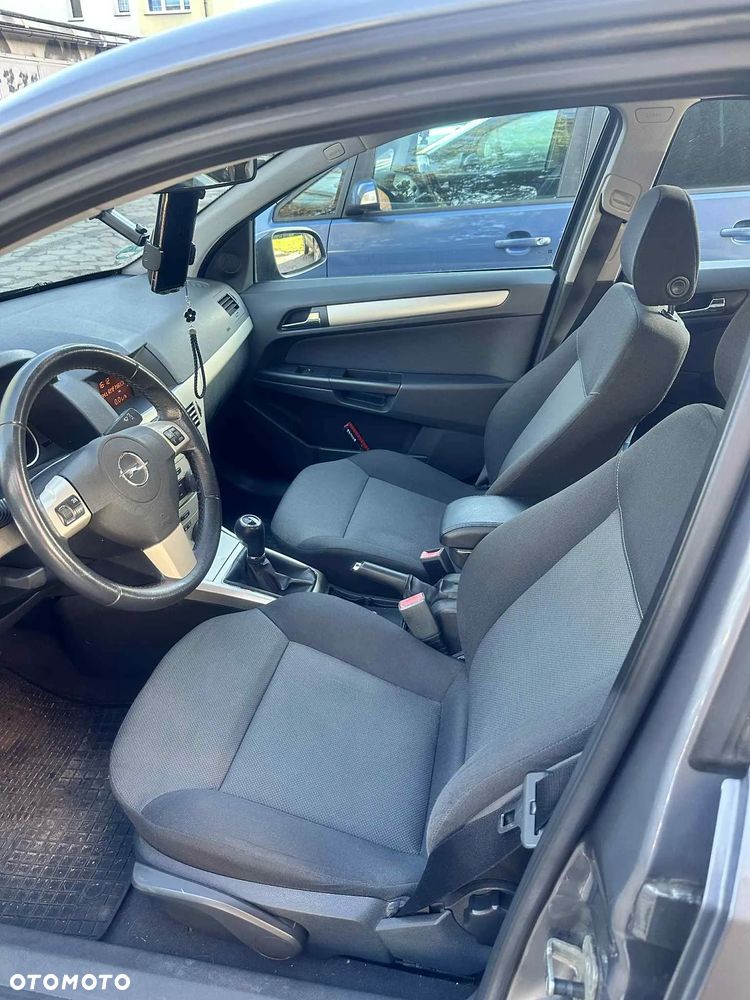 Opel Astra 1.6 - 8