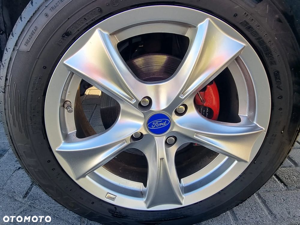 Ford Mondeo 2.0 Ghia - 10