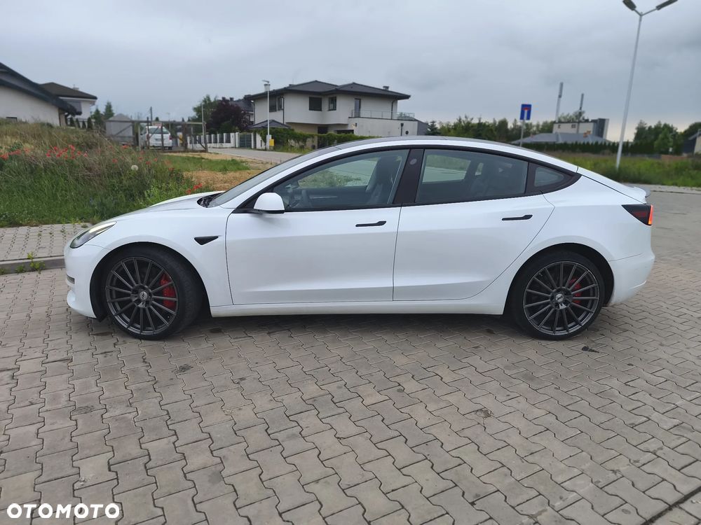 Tesla Model 3 - 17