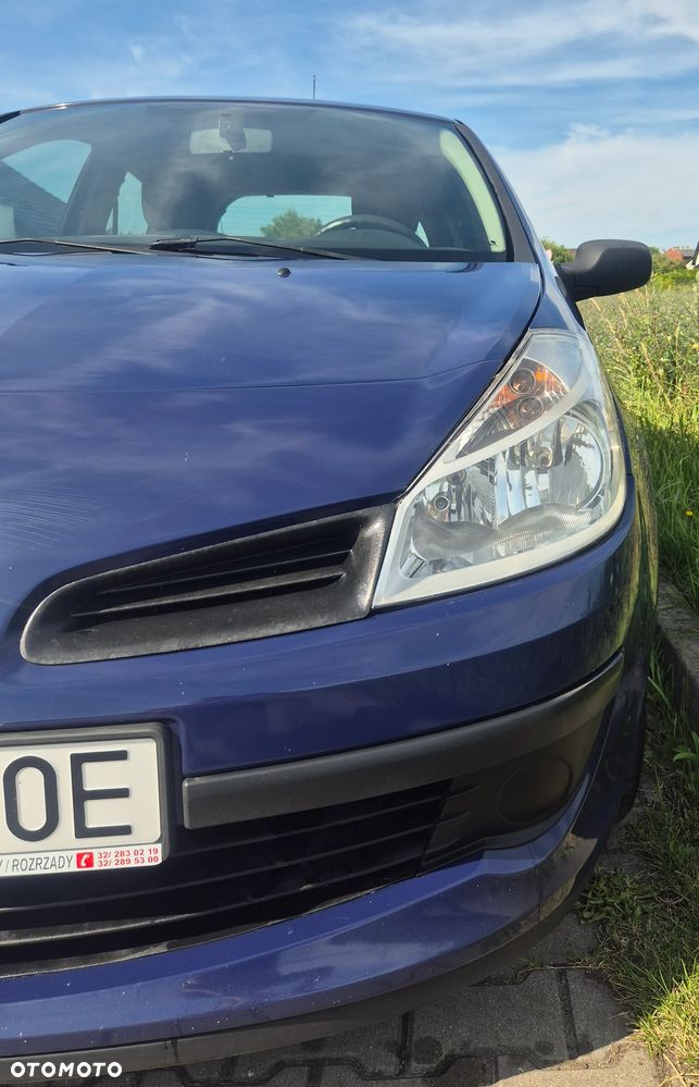 Renault Clio 1.2 16V 75 Dynamique - 13