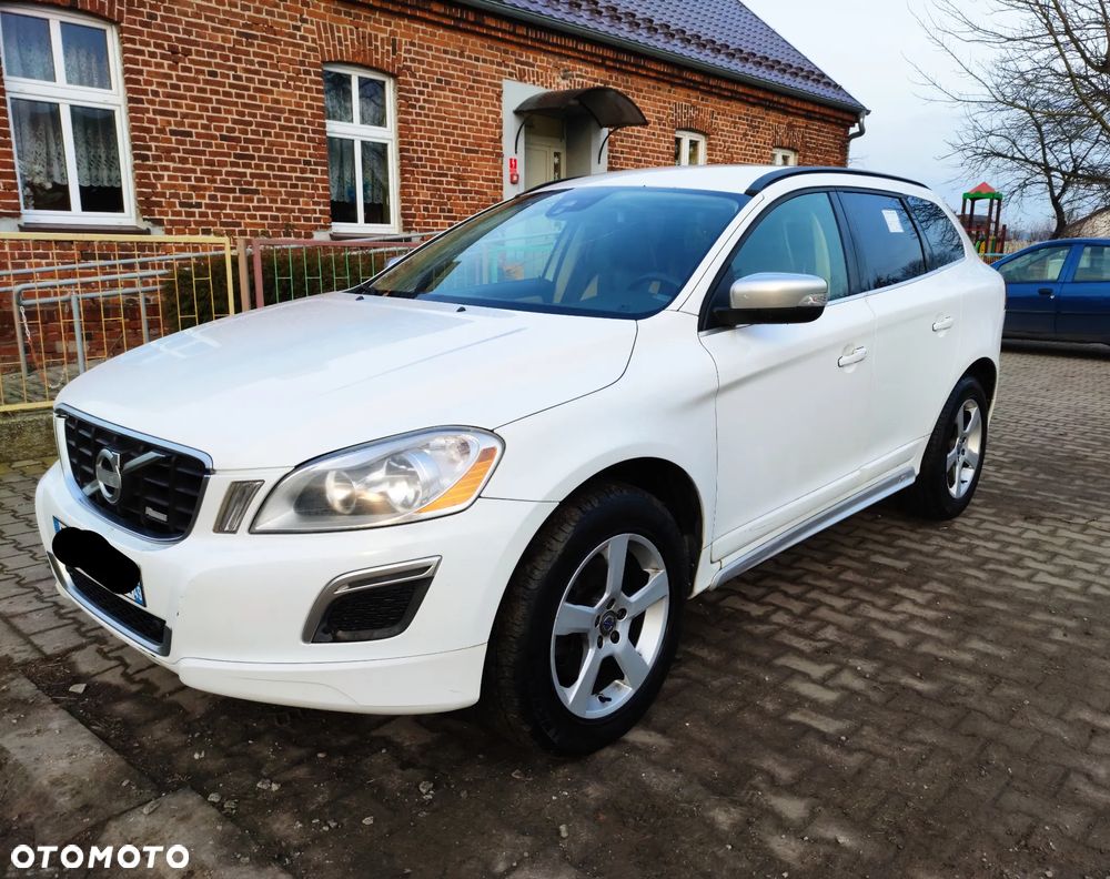 Volvo XC 60 D3 R Design - 8