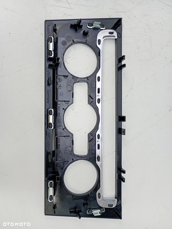 ramka obudowa licznika panelu nawiewu radia osłona vw golf VII 7 5G1863100B 5G1819743D 5G0857059 - 9