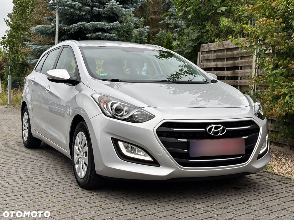 Hyundai i30 blue 1.6 CRDi Classic Navigation - 10