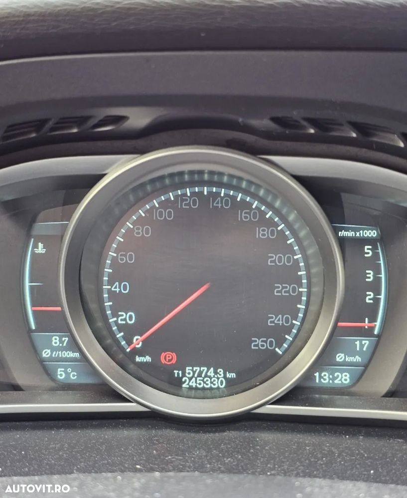 Volvo V40 D2 - 6