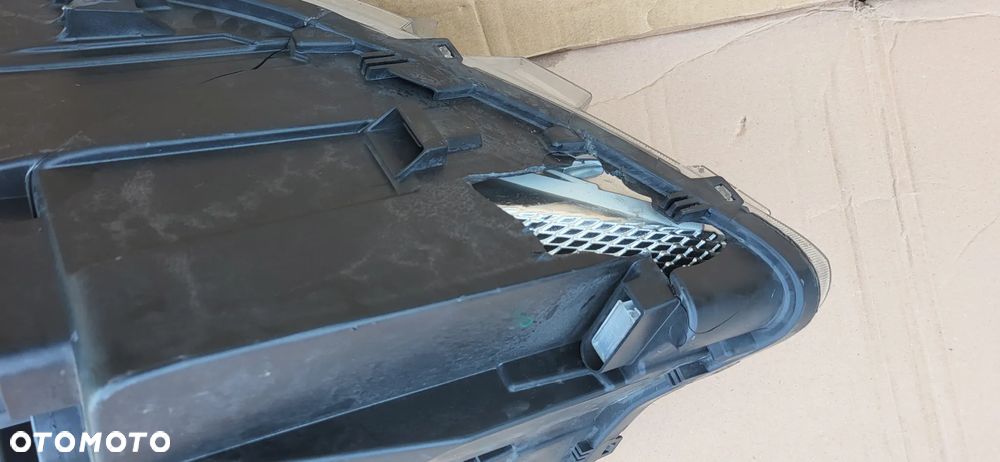 LAMPA PRAWY PRZOD MERCEDES SPRINTER 907 9109060100 - 10