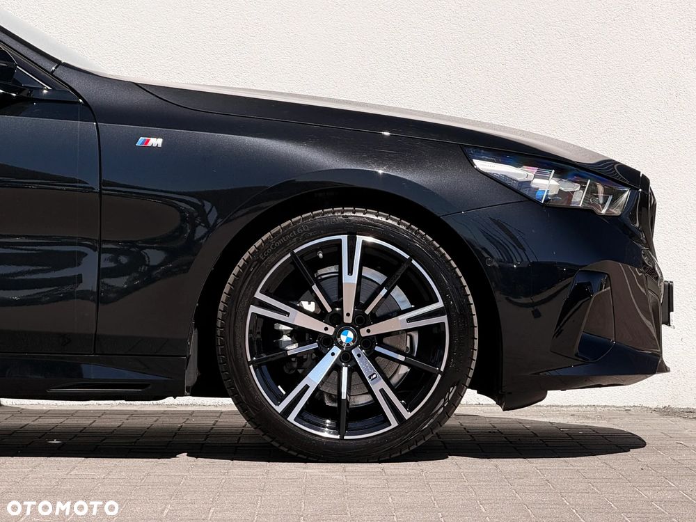 BMW Seria 5 520i - 14