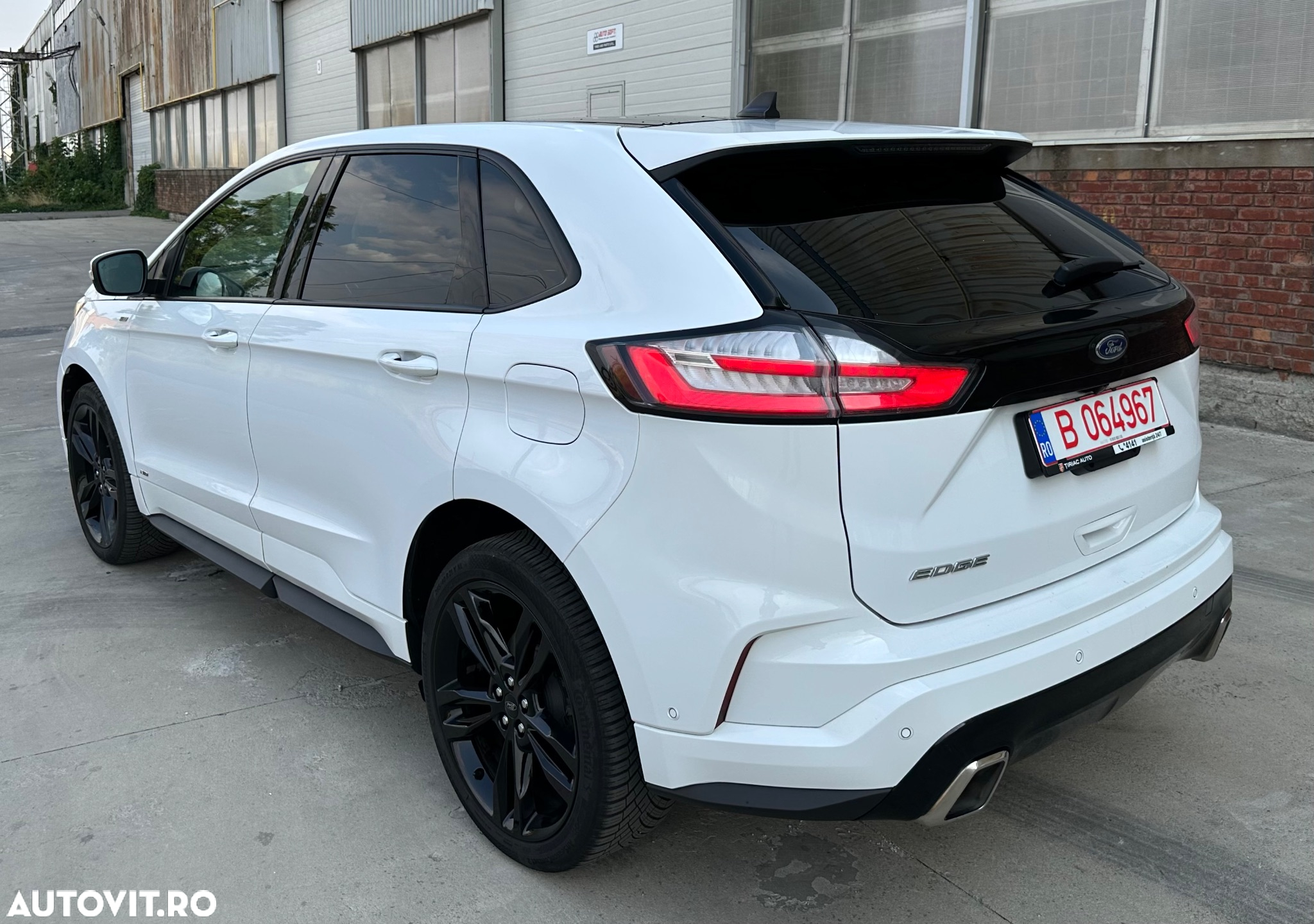 Ford Edge 2.0 Panther A8 AWD ST Line - 18
