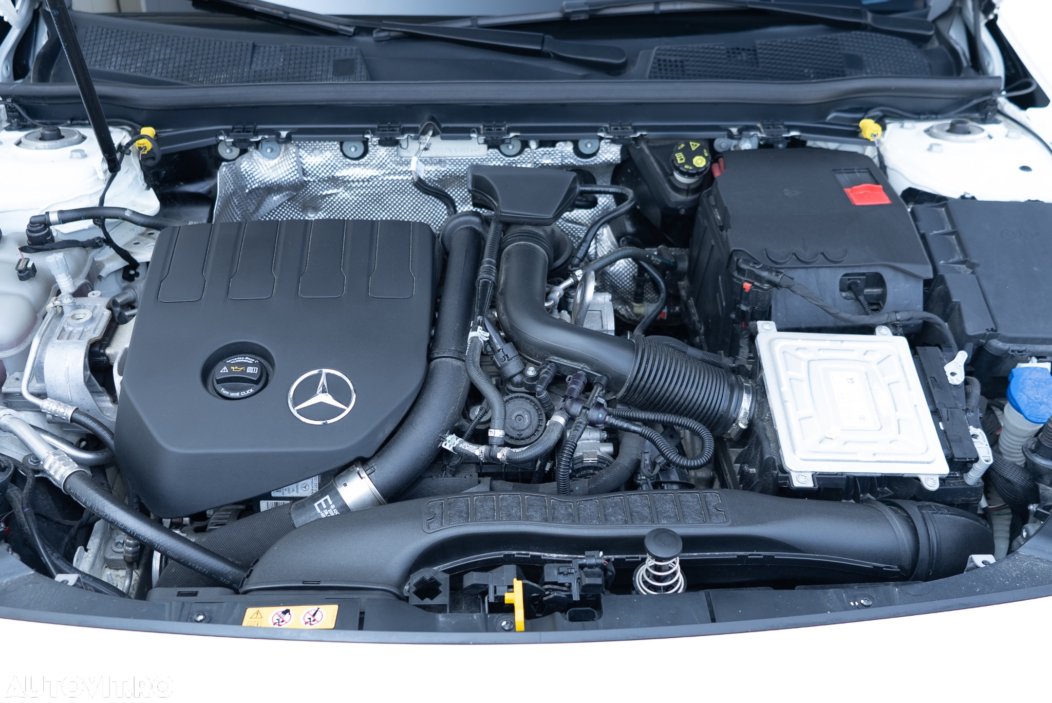 Mercedes-Benz CLA 180 7G-DCT AMG Line - 15