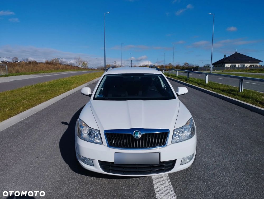 Skoda Octavia 2.0 TDI DPF Ambiente - 8