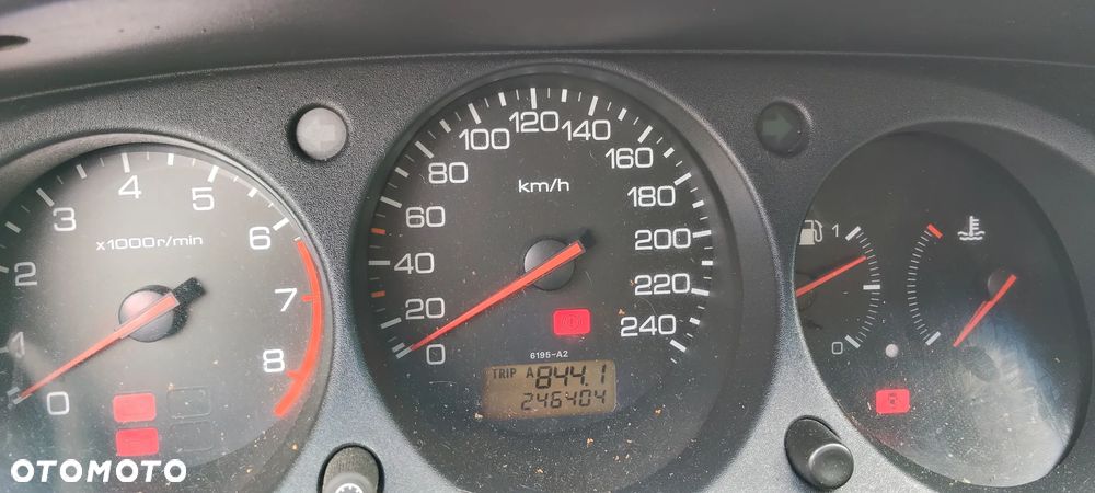 Honda Accord 1.8i S - 12