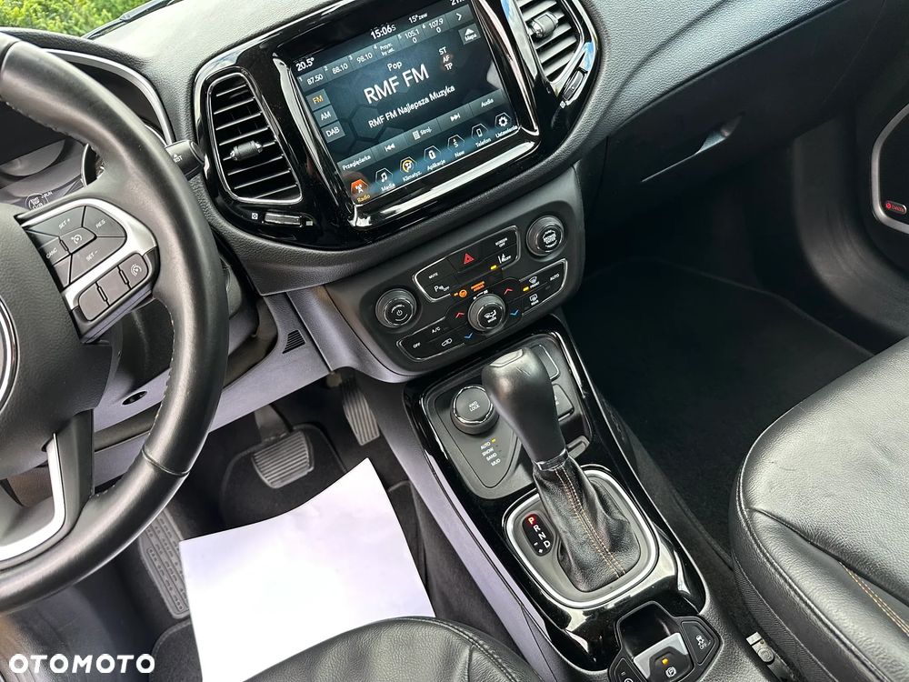 Jeep Compass - 4