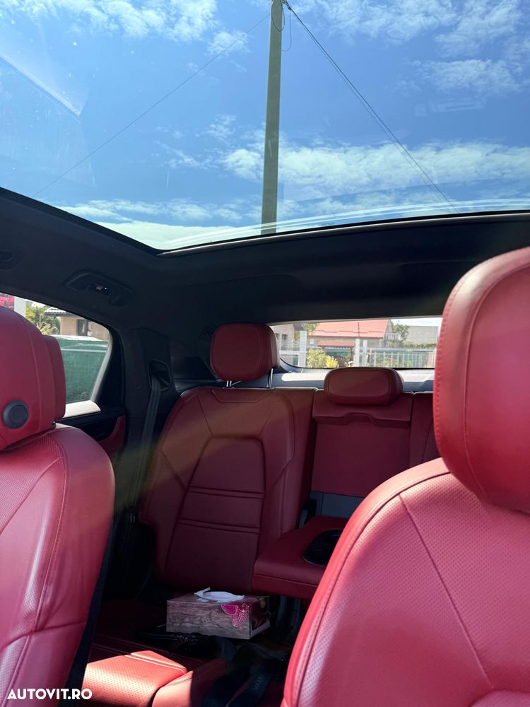 Porsche Cayenne Tiptronic S - 9