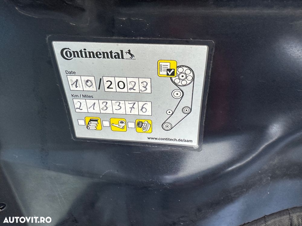 Audi A4 Avant 2.0 TDI S tronic Sport - 29