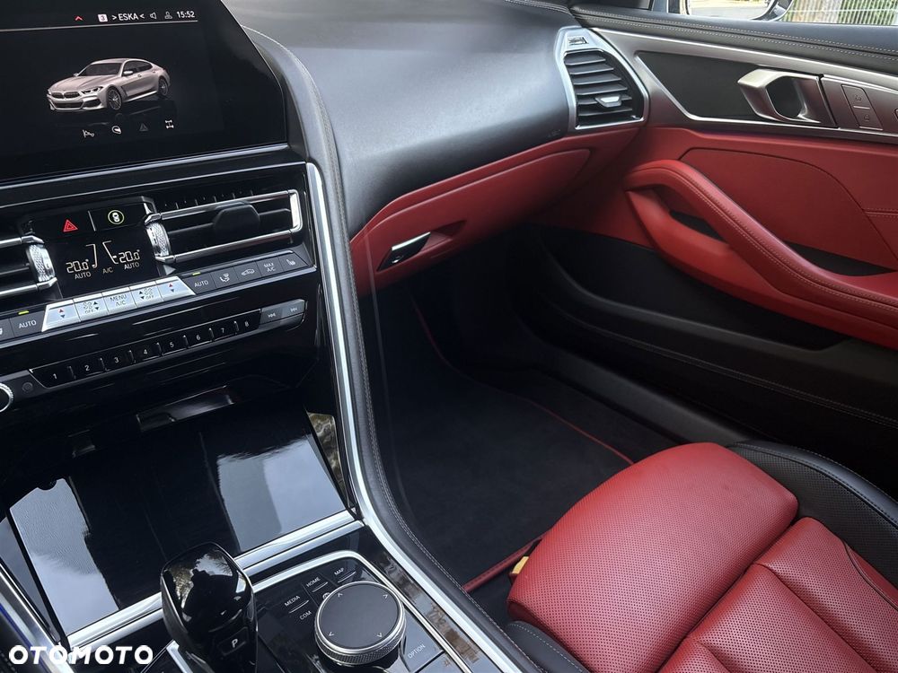 BMW Seria 8 - 18
