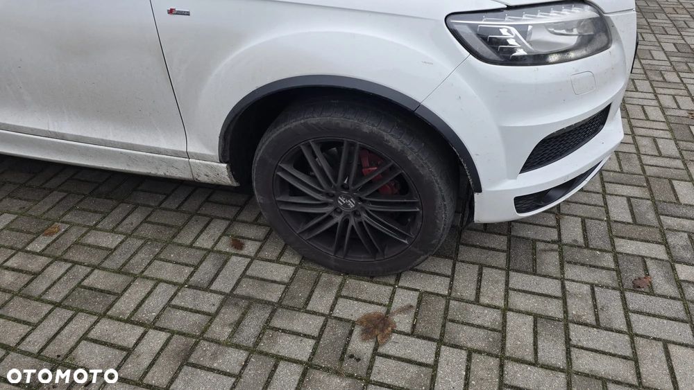 Audi Q7 3.0 TDI DPF clean diesel Quattro Tiptronic - 9