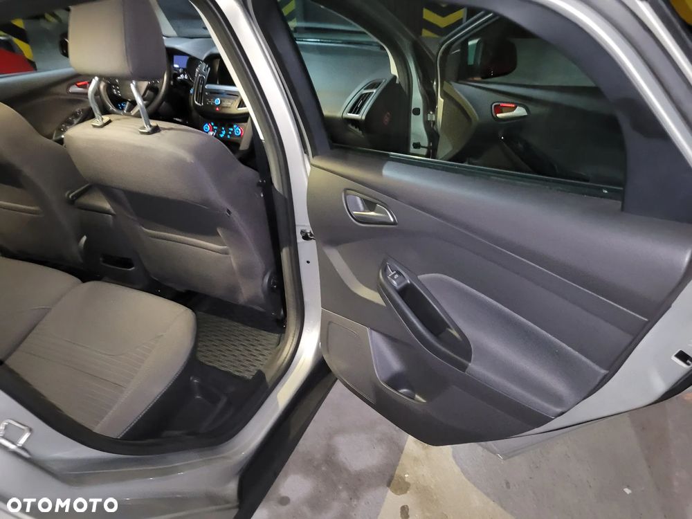 Ford Focus 1.5 EcoBoost Titanium ASS - 13