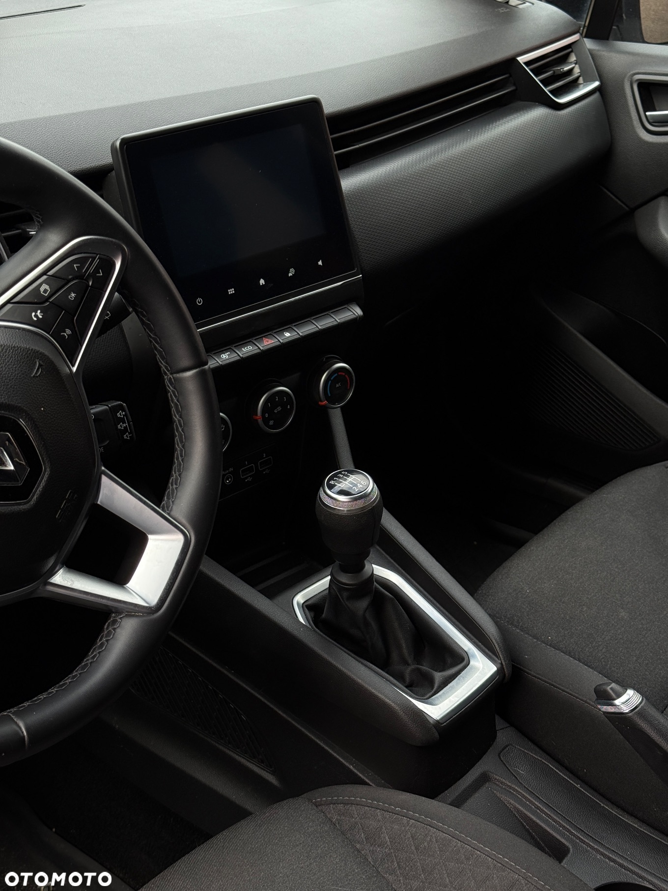 Renault Clio - 12