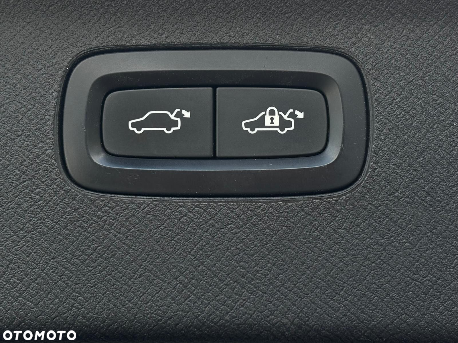 Volvo XC 90 - 10