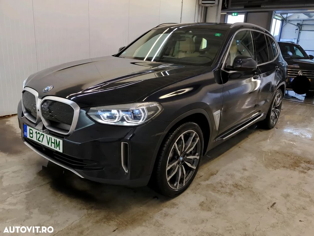 BMW iX3 Impressive - 1