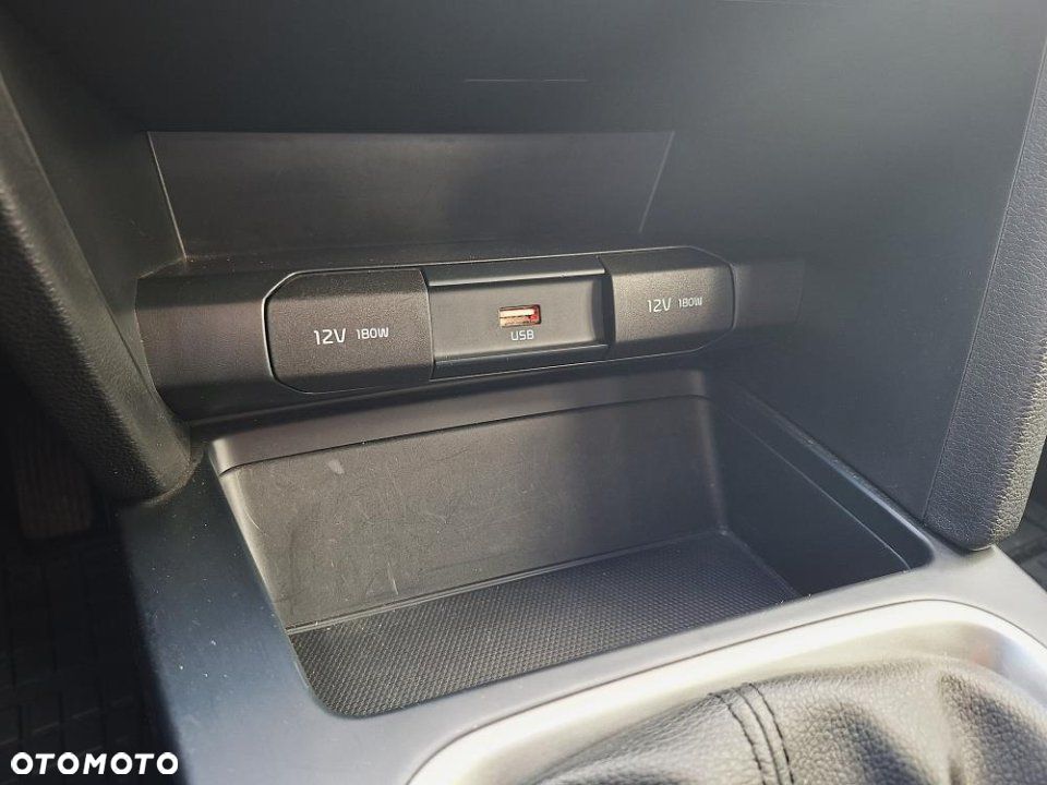 Kia Ceed - 24
