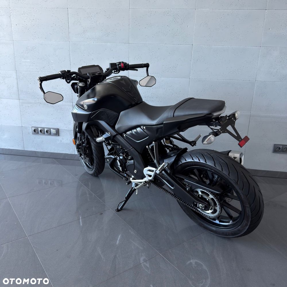 Yamaha MT - 9