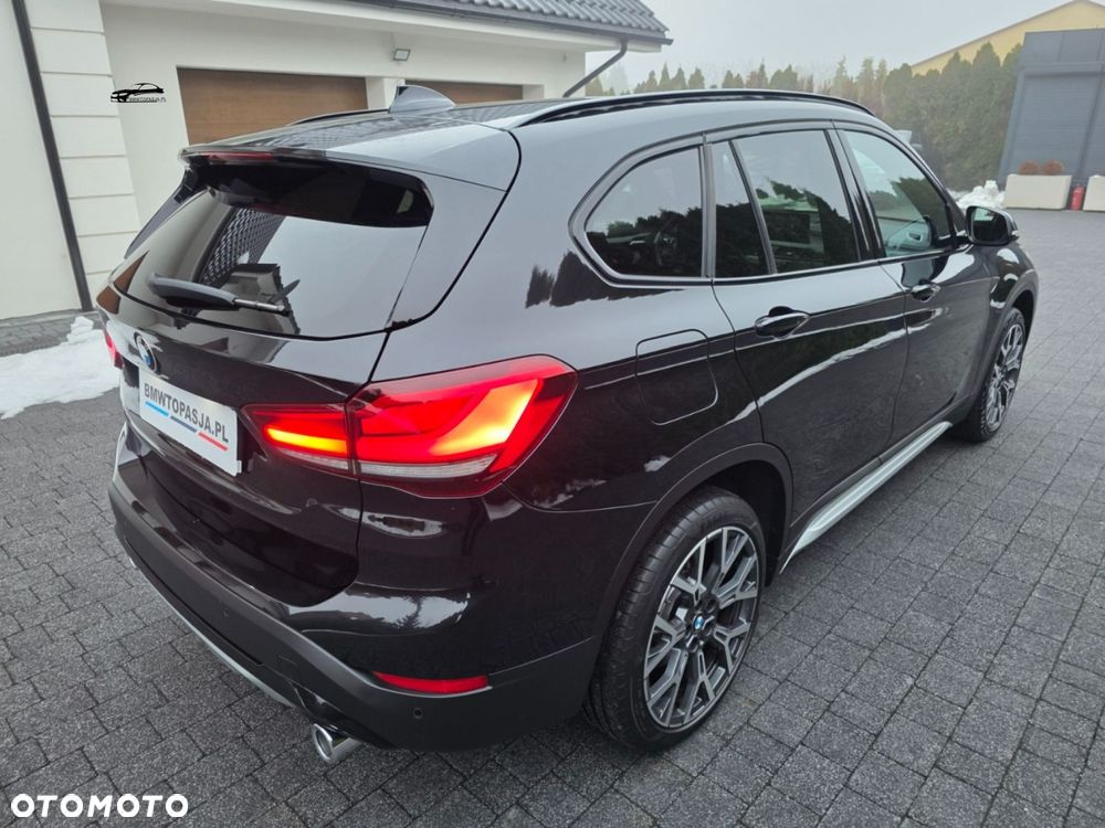 BMW X1 sDrive20i GPF xLine - 13