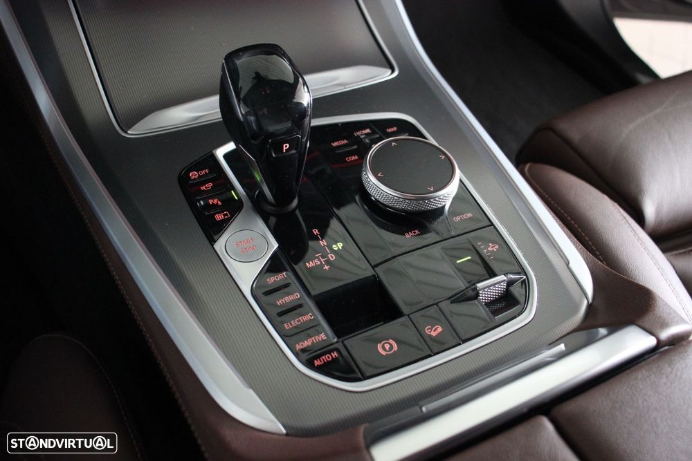 BMW X5 45 e xDrive Pack M - 19