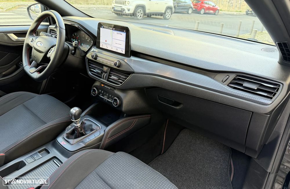 Ford Focus 1.5 TDCi ECOBlue ST-Line X - 16