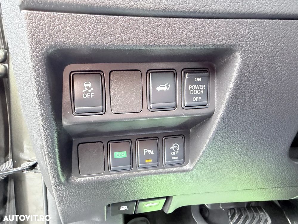 Nissan X-Trail 2.0 dCi ALL-MODE 4x4i Xtronic Tekna - 10