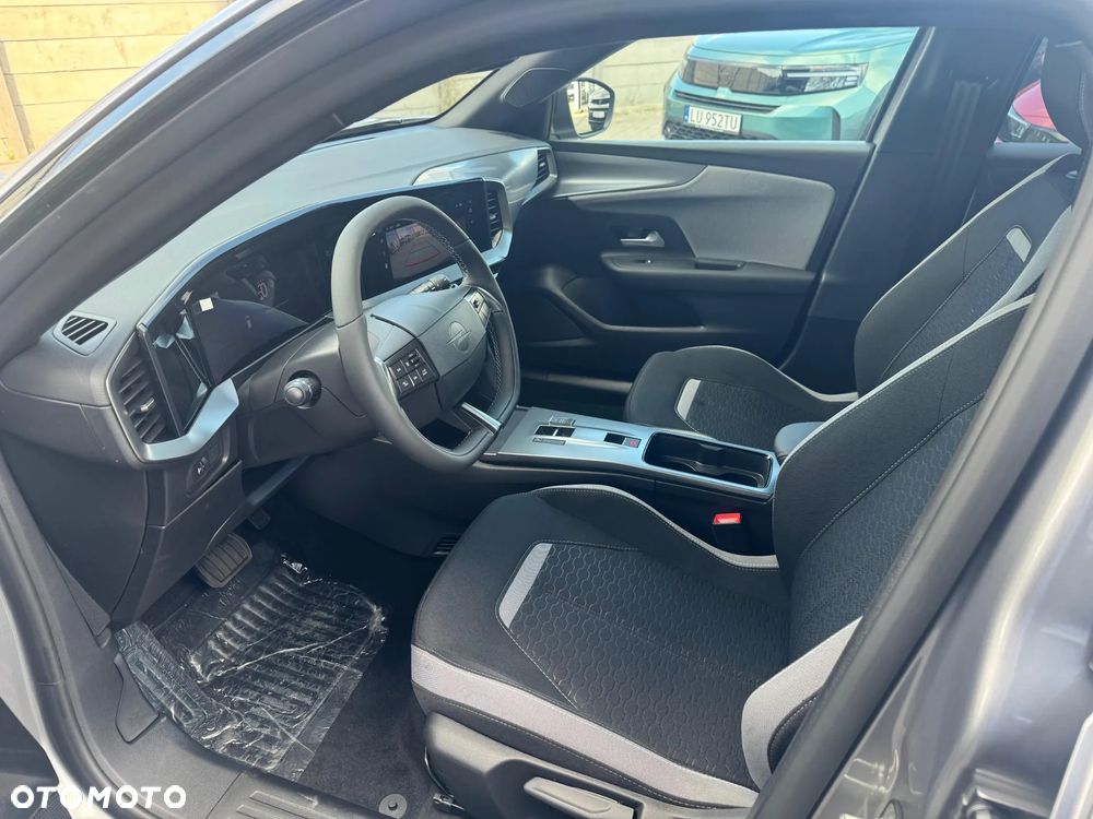 Opel Mokka 1.2 T mHEV Business Edition S&S eDTC6 - 17