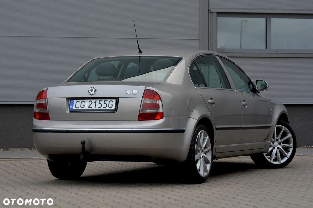Skoda Superb 2.0 TDI DPF Exclusive - 20