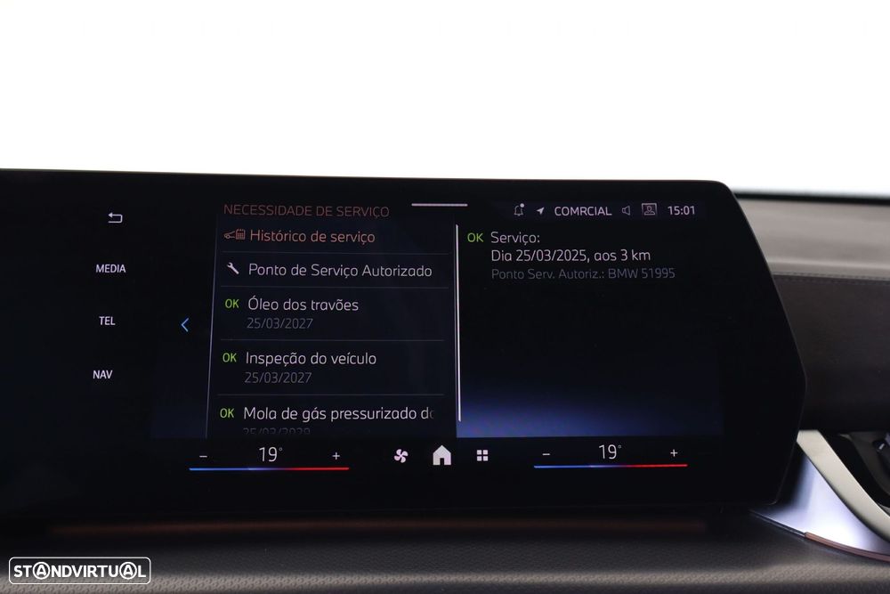 BMW iX2 eDrive20 Pack Desportivo M - 47
