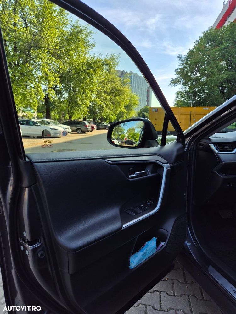 Toyota RAV4 - 13