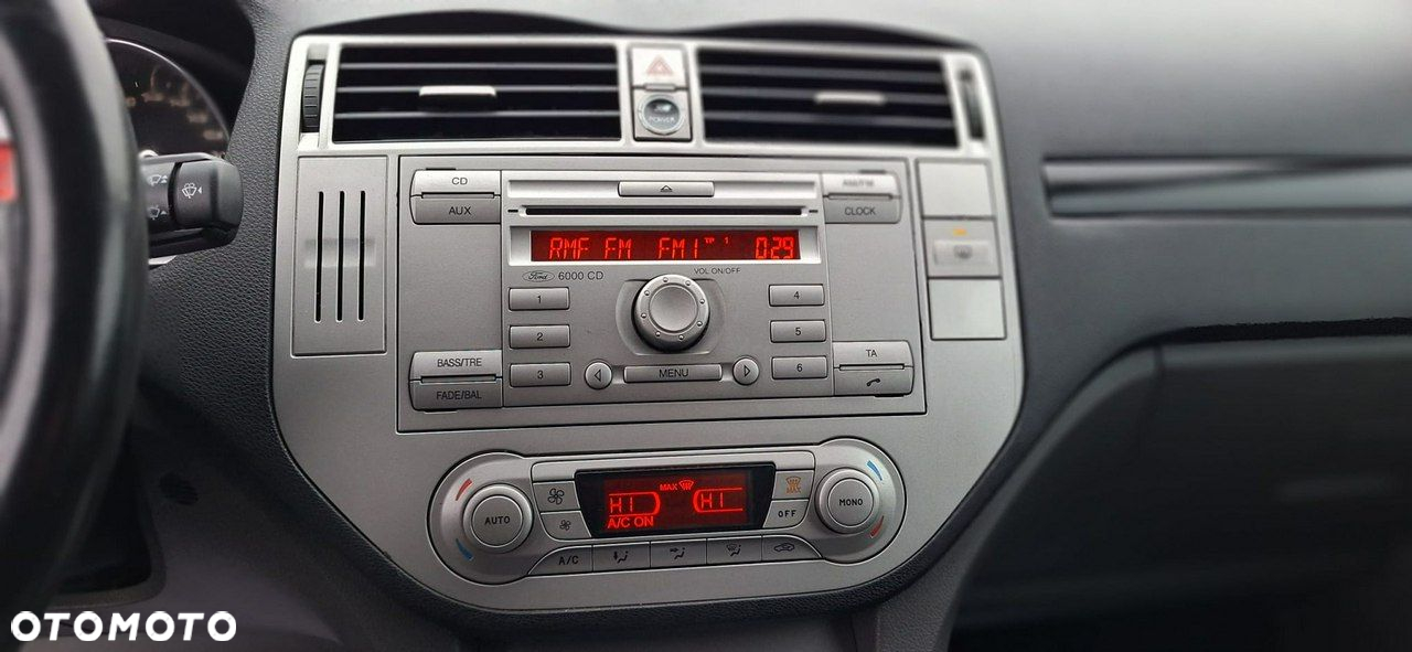 Ford Kuga - 15