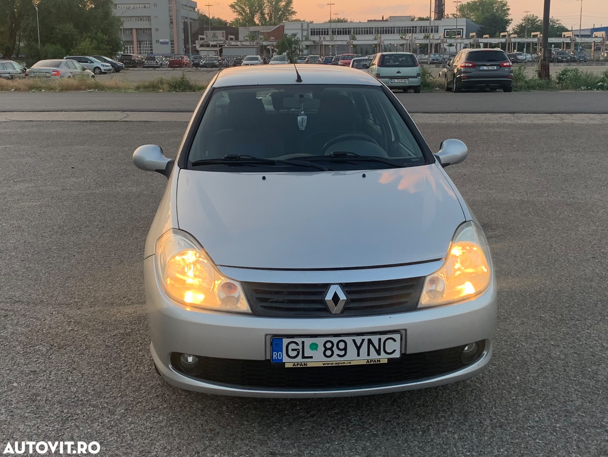 Renault Symbol 1.2 16V Collection - 3