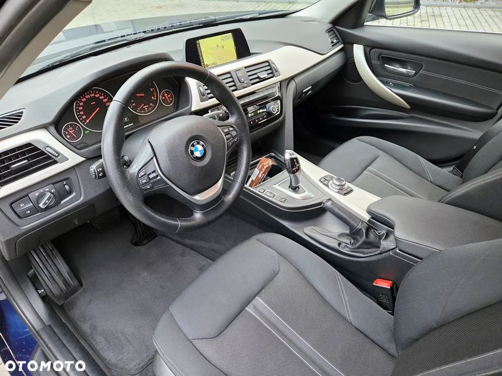 BMW Seria 3 318d Edition Luxury Line Purity - 20