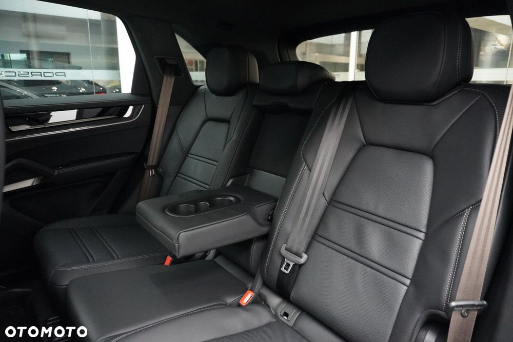 Porsche Cayenne - 23