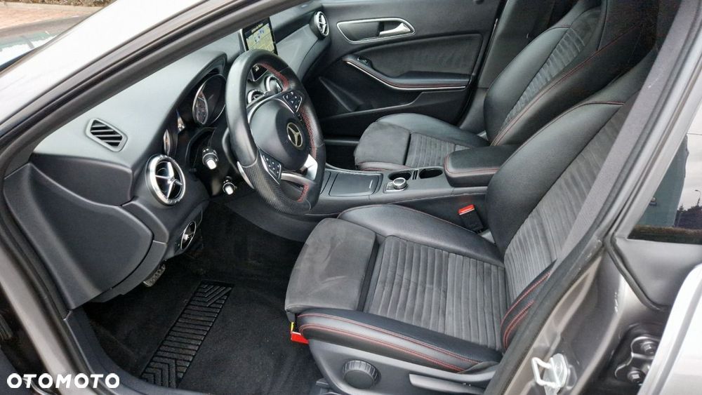 Mercedes-Benz CLA - 4