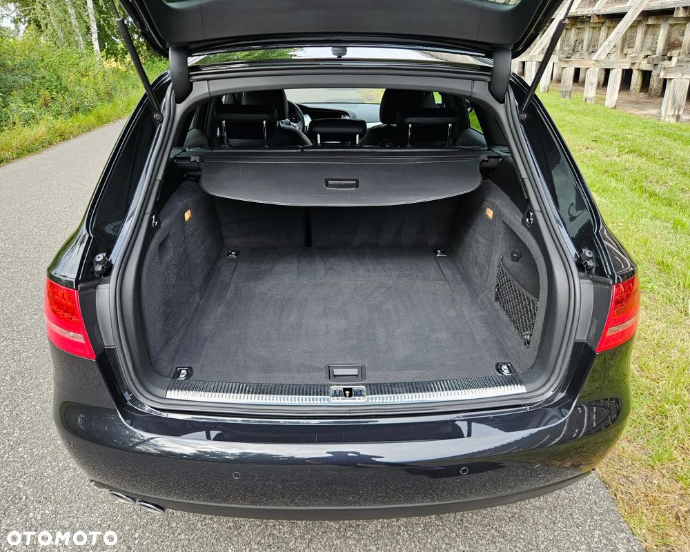 Audi A4 Avant 2.0 TDI - 22