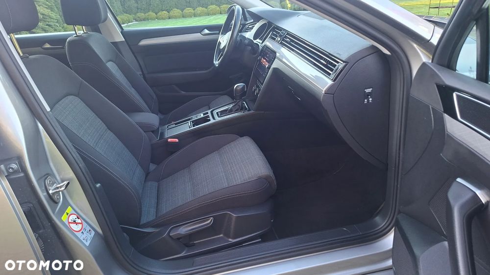 Volkswagen Passat 2.0 TDI EVO Business DSG - 15