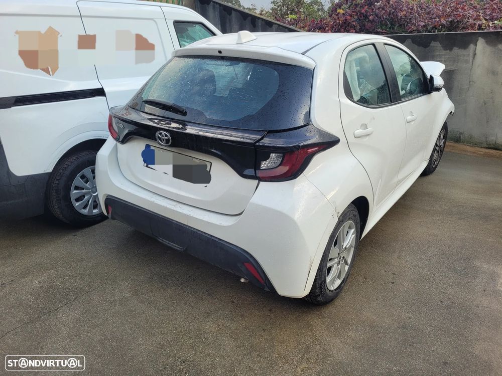 Toyota Yaris 2023 para peças - 1