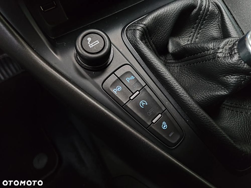 Ford Focus 1.5 EcoBoost Titanium ASS - 8
