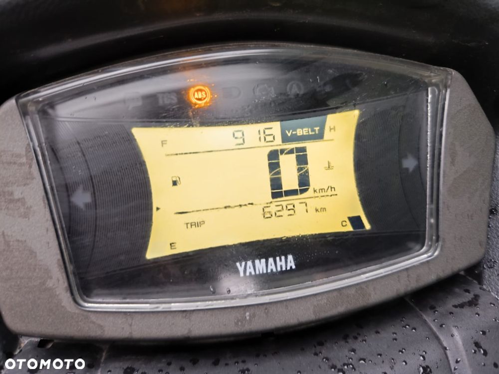 Yamaha NMAX - 4