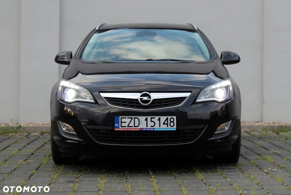 Opel Astra 1.4 Turbo Exklusiv - 3