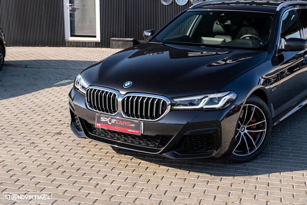 BMW 530 e Pack Desportivo M - 3